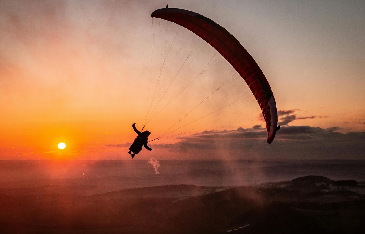 Парашютист