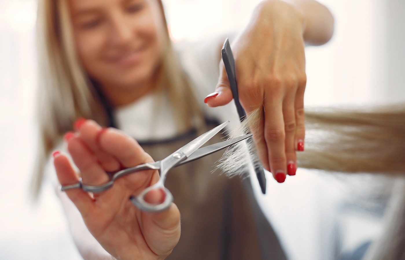 Стрижка волос