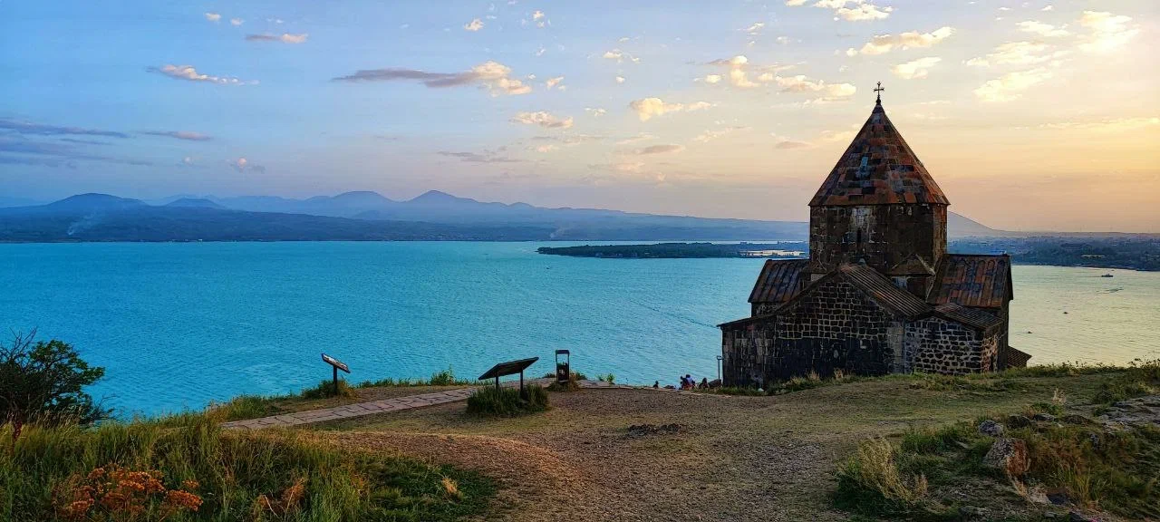 Озеро Севан и церковь