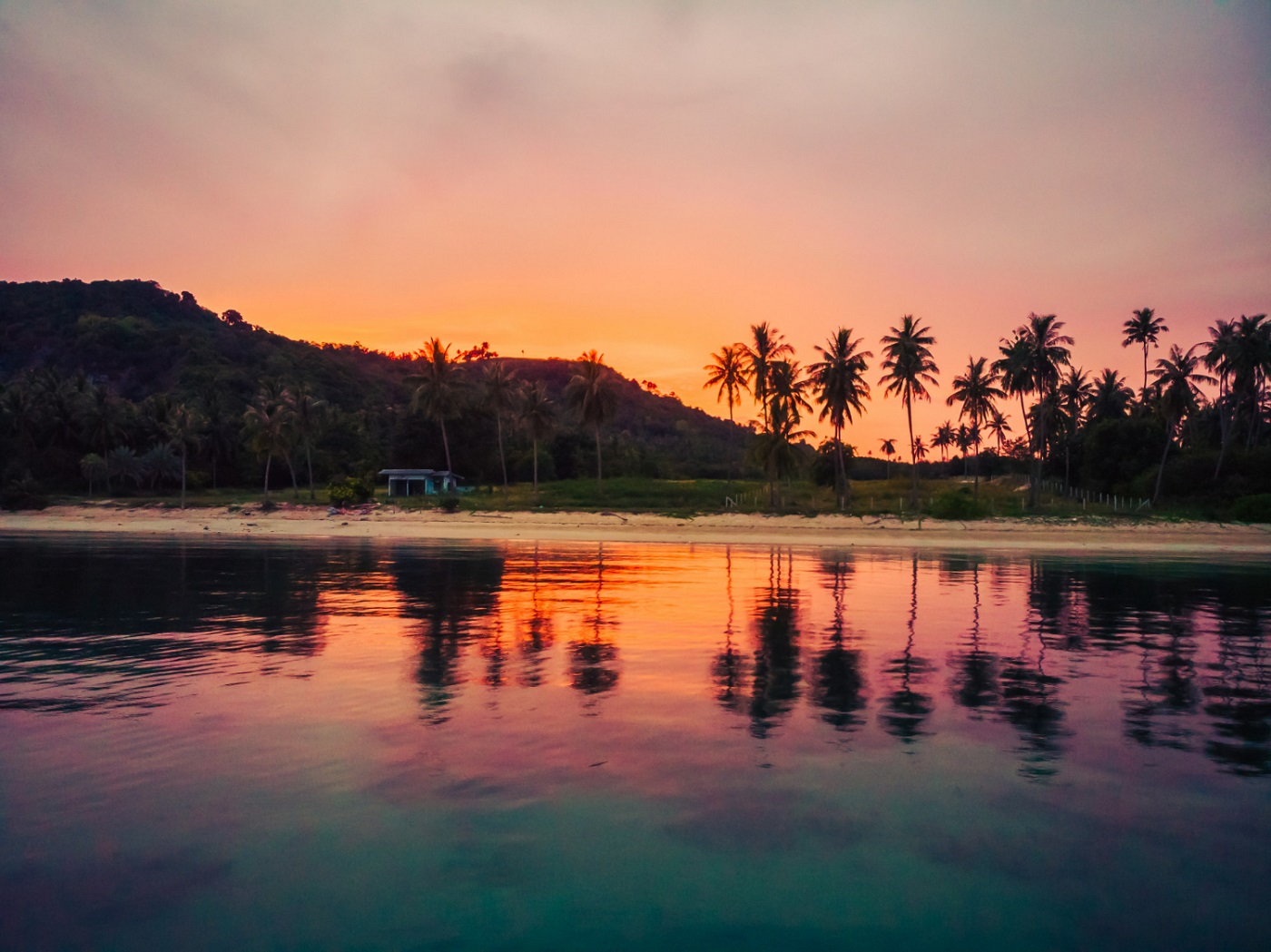 Вечер на море