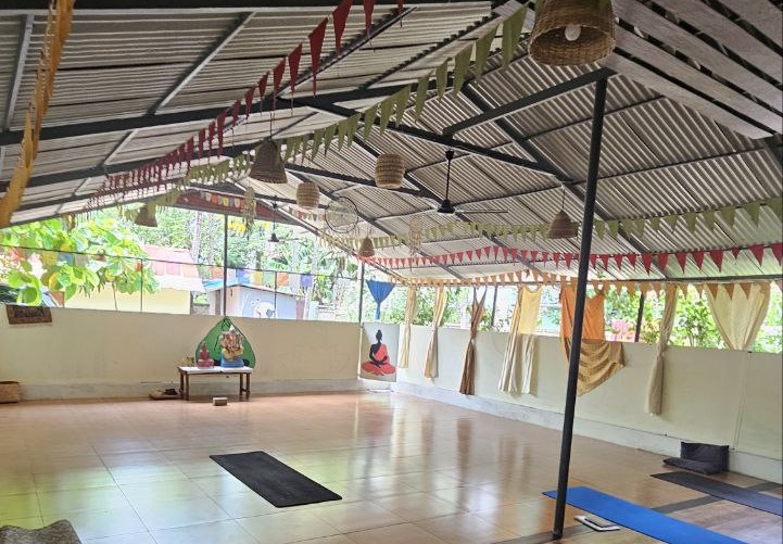 Зал для йоги