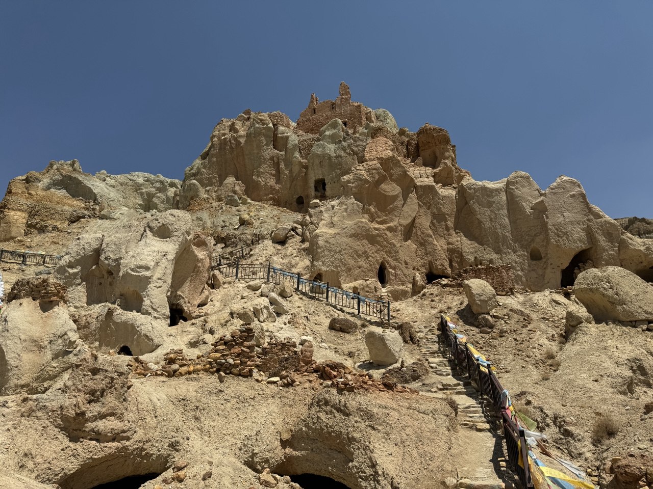 Древний город