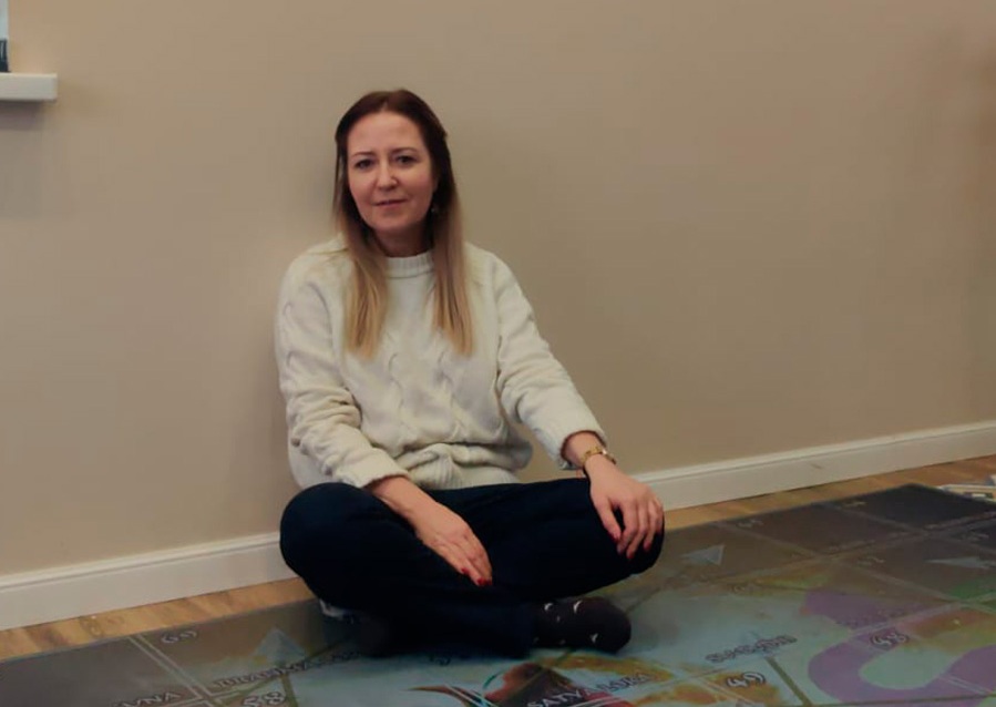 Играющая в Лилу