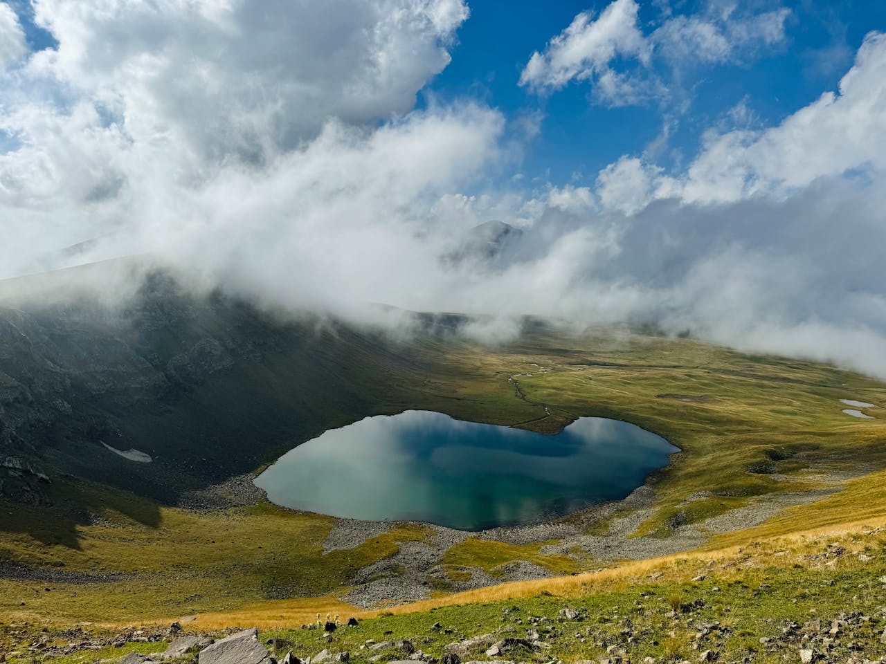 Озеро в горах