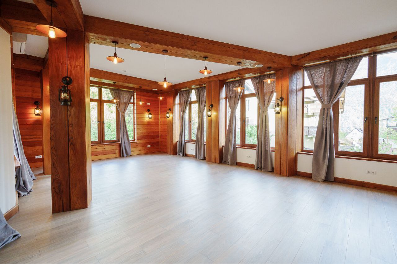 Зал для йоги