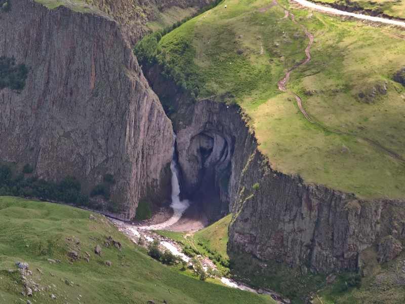 Кабардино-Балкария ущелье
