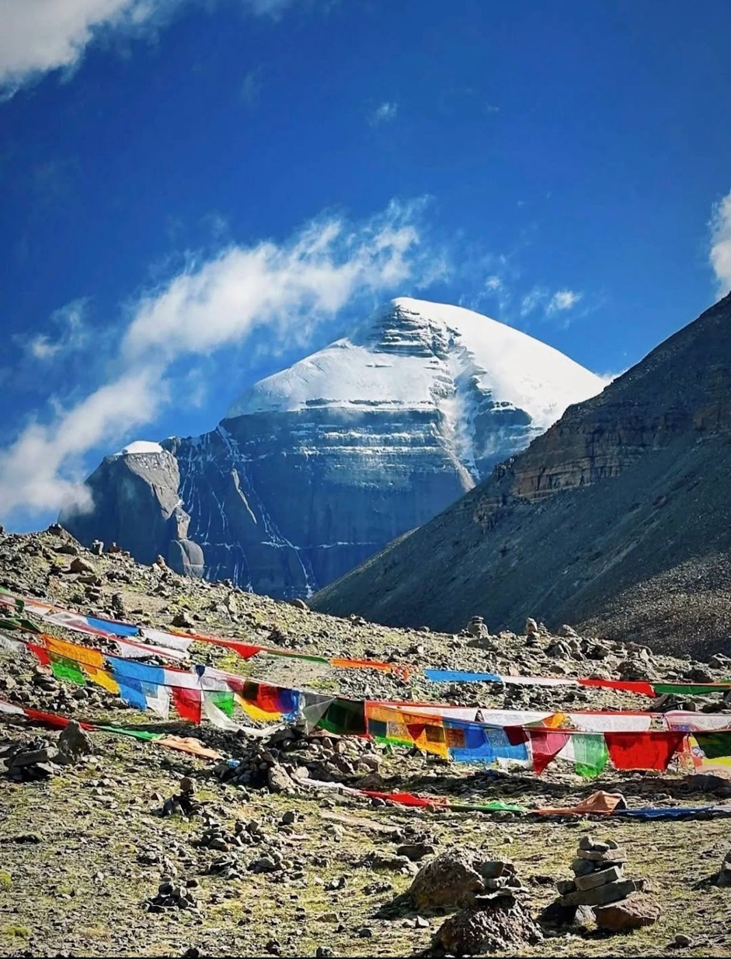 Кайлас флажки