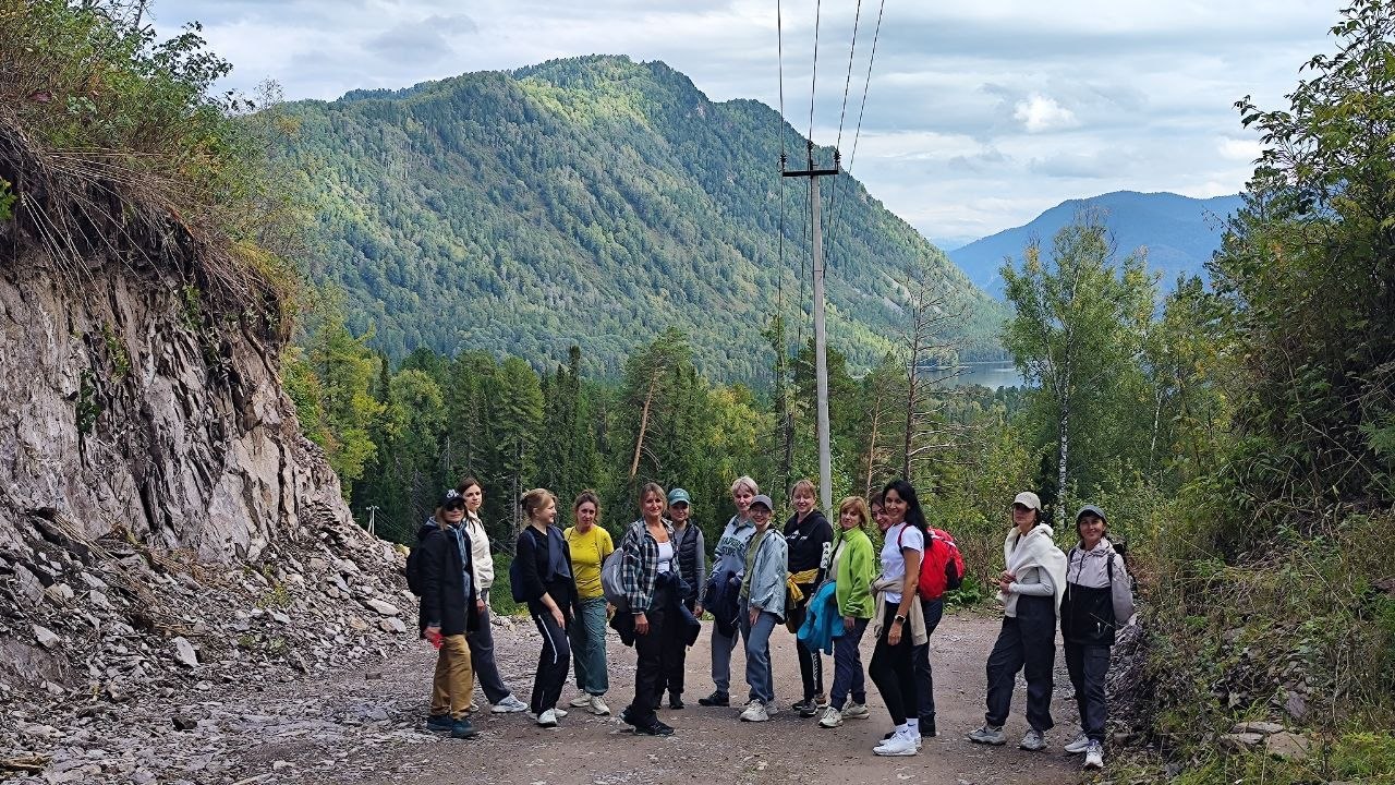 Группа в Мезмае