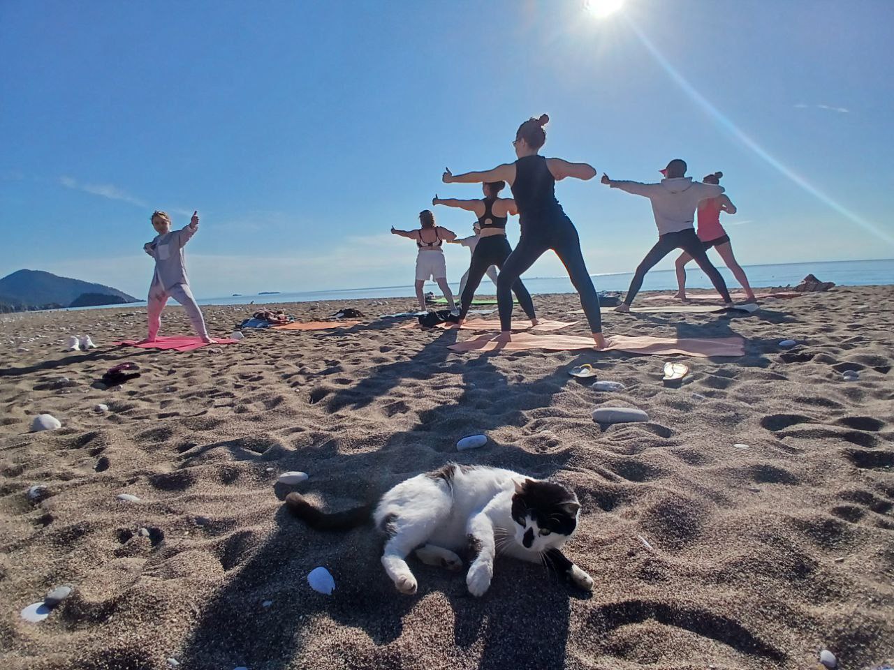 Йога на пляже