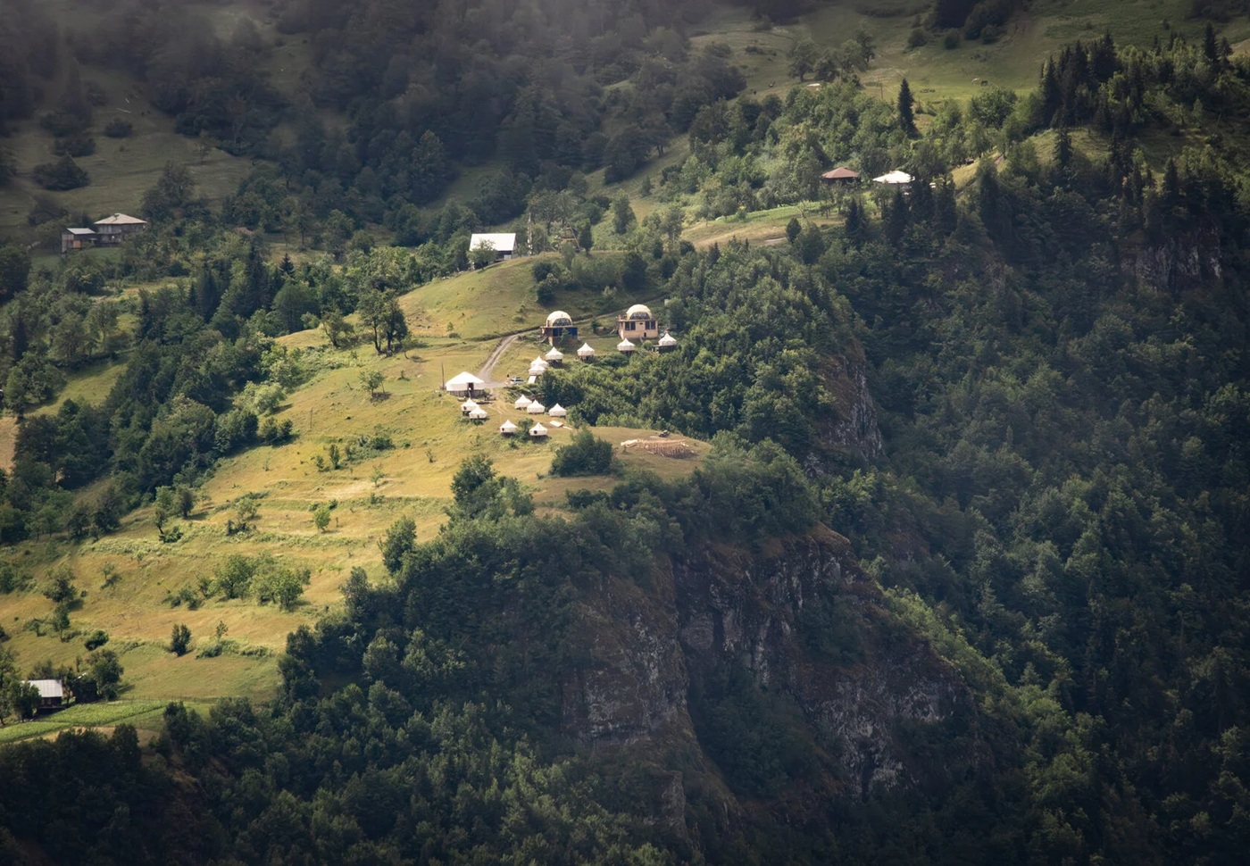 Вид на кемпинг Грузия