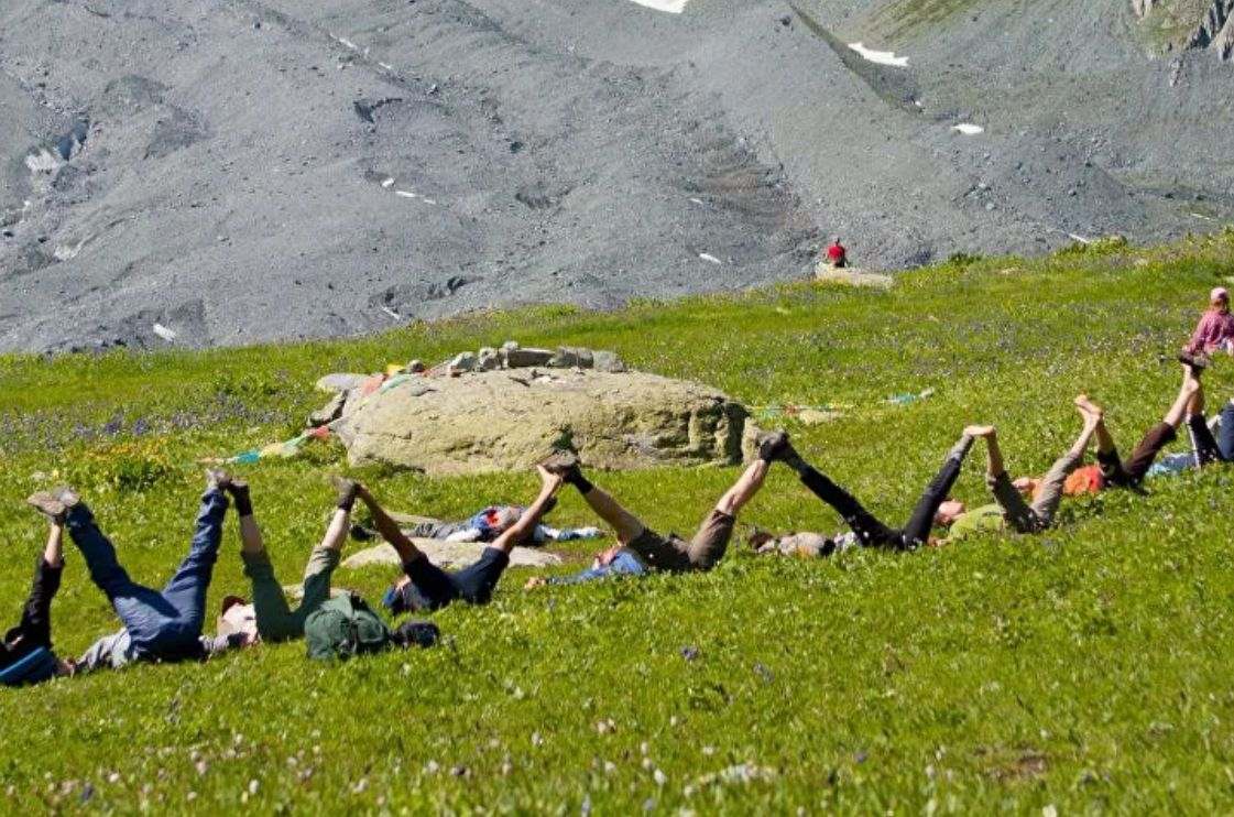 Асаны на природе