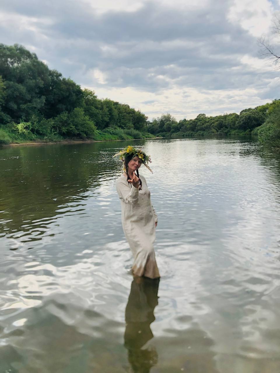 Йогиня в воде
