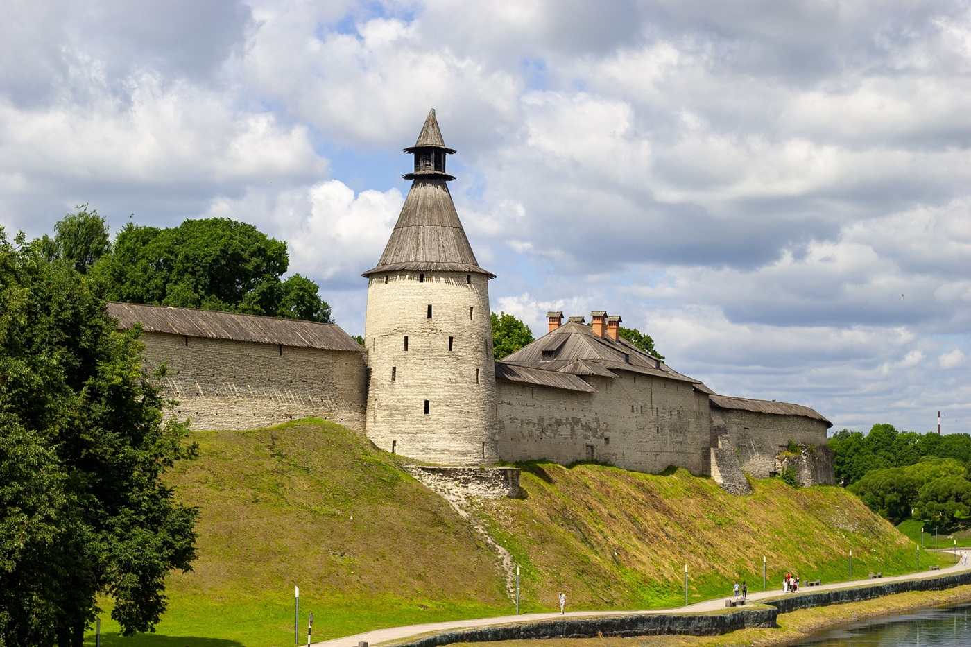 На берегу